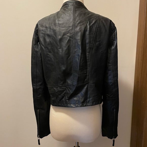 Zara Basic Leather Jacket - Picture 7 of 10